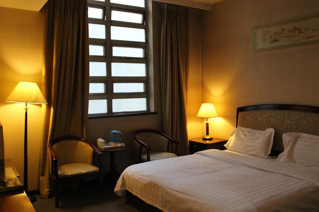 Super 8 Beijing Yizhuang Tianbao Hotel Стая снимка