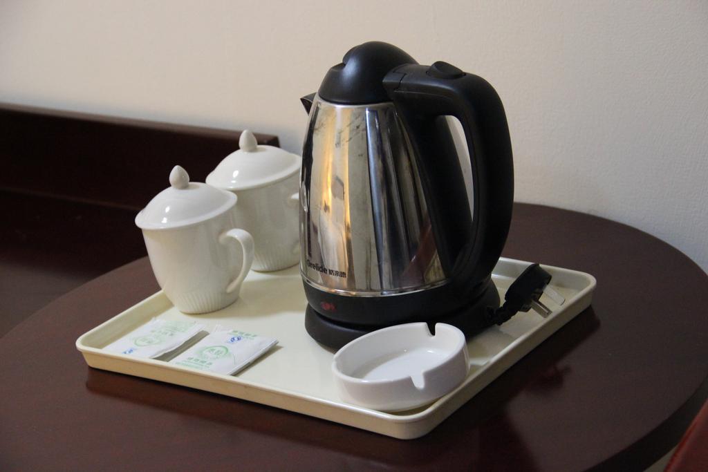 Super 8 Beijing Yizhuang Tianbao Hotel Стая снимка